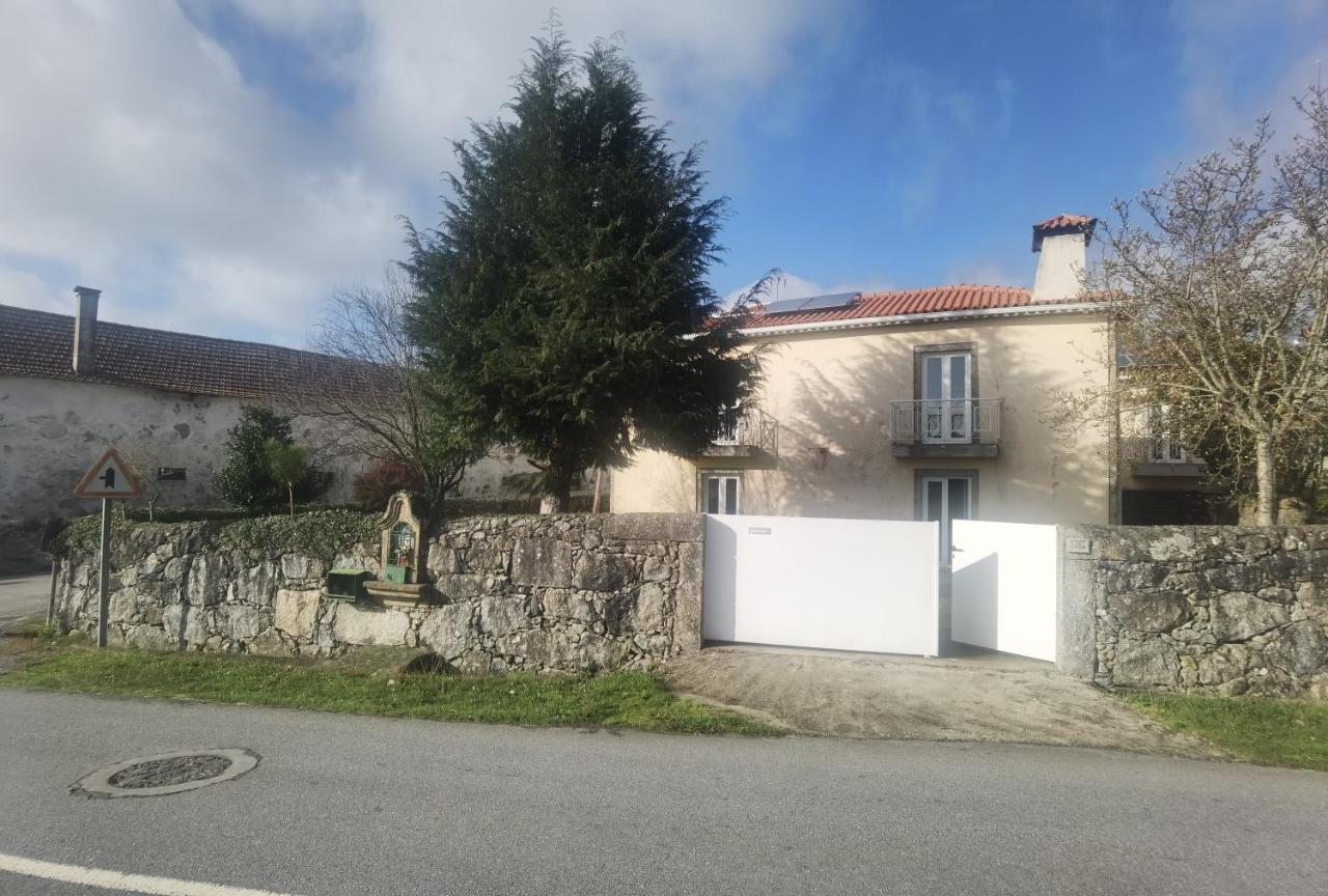 Fernandes House Lägenhet Paredes de Coura Exteriör bild